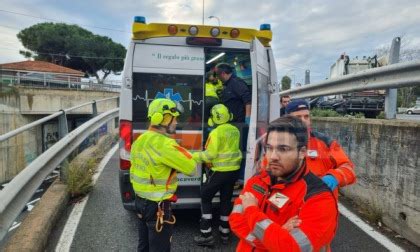 Travolta da un tir a Bussana, Manar operata per 12 ore: si